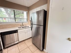 8142 Ceberry DR B, Austin TX 78759