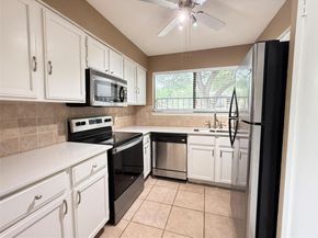 8142 Ceberry DR B, Austin TX 78759