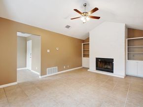 8142 Ceberry DR B, Austin TX 78759