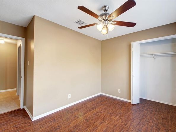 8142 Ceberry DR B, Austin TX 78759