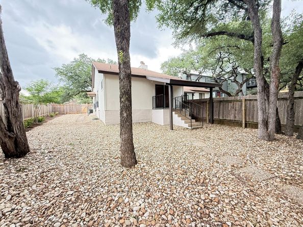 8142 Ceberry DR B, Austin TX 78759