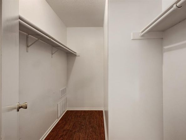 8142 Ceberry DR B, Austin TX 78759