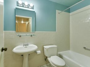 2301 Lawnmont Ave 5, Austin TX 78756