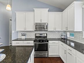 1401 Clearwing CIR, Georgetown TX 78626
