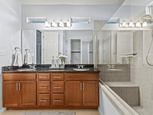 1401 Clearwing CIR, Georgetown TX 78626