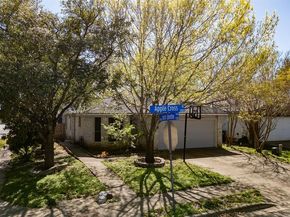 1001 Apple Cross DR, Pflugerville TX 78660