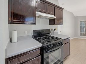 1001 Apple Cross DR, Pflugerville TX 78660