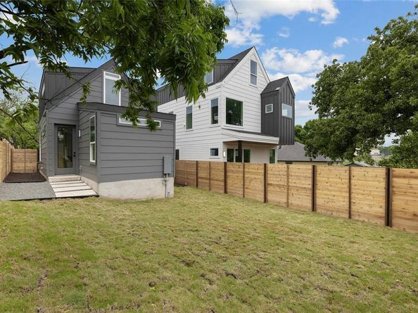 1117 Lawson LN 2, Austin TX 78702