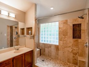 2949 Lagerway CV, Austin TX 78748