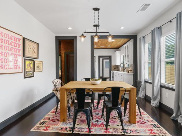 1204 E 13th ST, Georgetown TX 78626