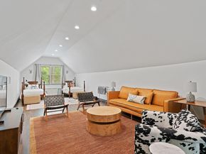1204 E 13th ST, Georgetown TX 78626