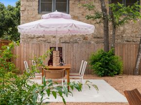 1204 E 13th ST, Georgetown TX 78626