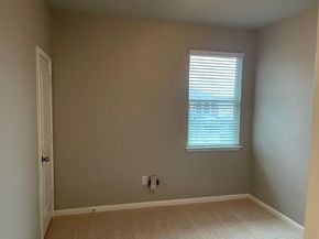 711 Rolling Oak DR 117, Round Rock TX 78664