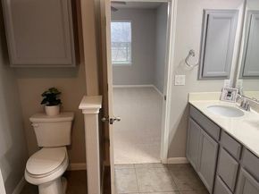 711 Rolling Oak DR 117, Round Rock TX 78664