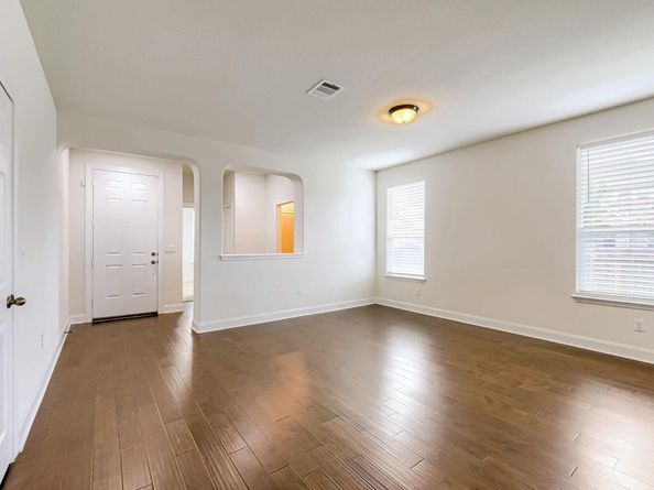 7632 Knockfin DR, Austin TX 78744