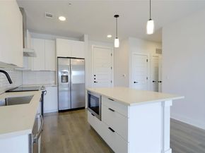 2220 Webberville RD 303, Austin TX 78702