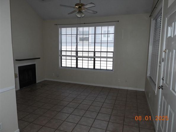 2300 Leon ST 202, Austin TX 78705