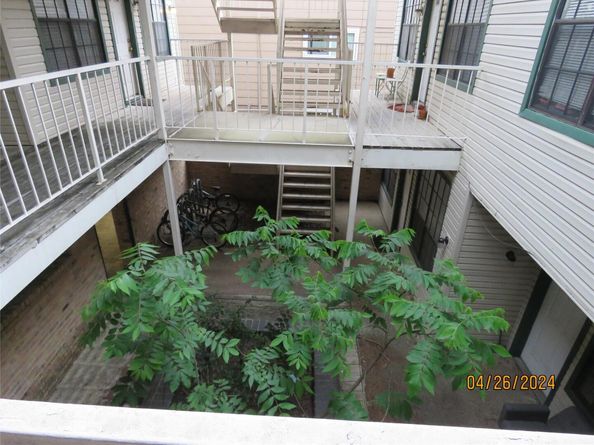 2300 Leon ST 202, Austin TX 78705