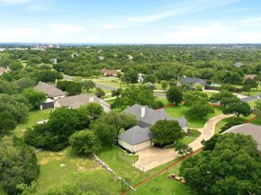 2000 Fountainwood DR, Georgetown TX 78633