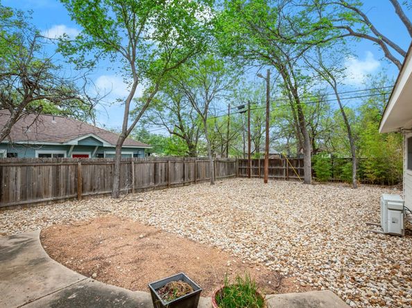 1608 Pennsylvania Ave, Austin TX 78702