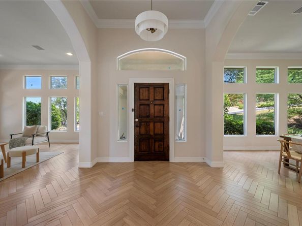 2906 Mill Reef CV, Austin TX 78746