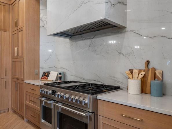 2906 Mill Reef CV, Austin TX 78746