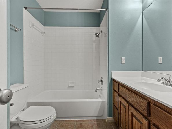 3820 Lagoona DR, Round Rock TX 78681