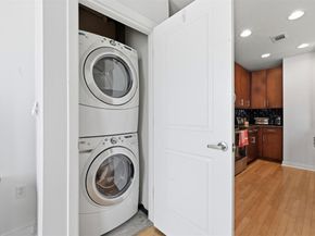 360 Nueces ST 2706, Austin TX 78701