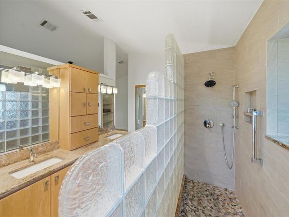 11007 Grapevine LN, Austin TX 78759