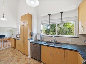 11007 Grapevine LN, Austin TX 78759