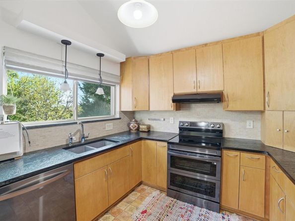 11007 Grapevine LN, Austin TX 78759