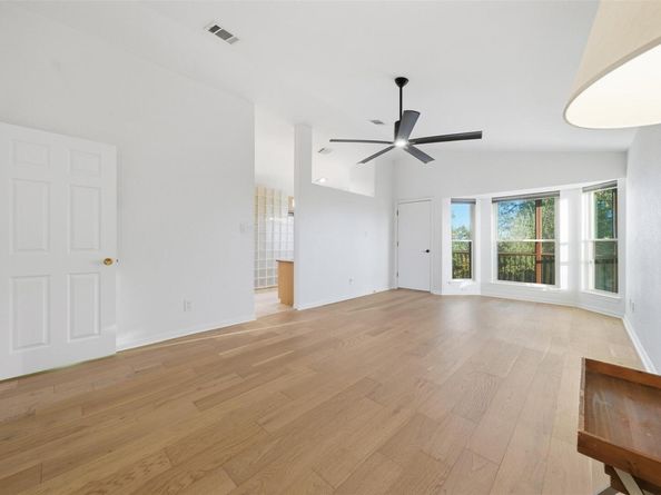 11007 Grapevine LN, Austin TX 78759