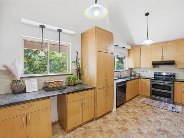 11007 Grapevine LN, Austin TX 78759