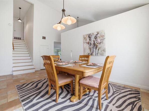 11007 Grapevine LN, Austin TX 78759