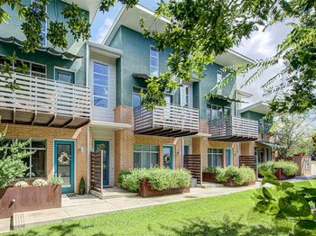 5514 Roosevelt Ave