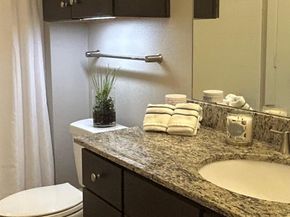 1900 Barton Springs RD 2002, Austin TX 78704