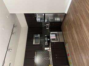1900 Barton Springs RD 2002, Austin TX 78704