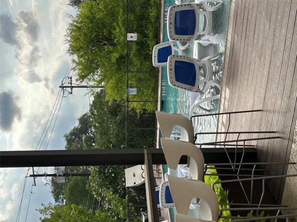 1900 Barton Springs RD 2002, Austin TX 78704
