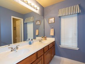 11401 Ohmfield CT, Austin TX 78739