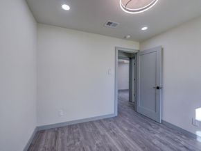 1513 Cloverleaf DR, Austin TX 78723