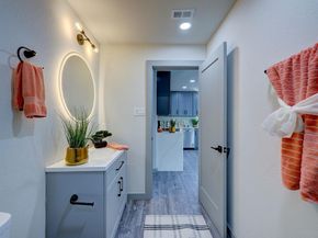 1513 Cloverleaf DR, Austin TX 78723