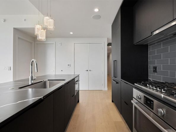44 East Ave 2307, Austin TX 78701