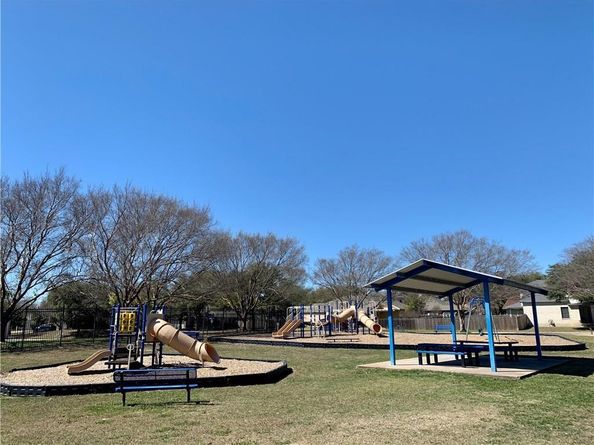 902 Valley Glen CV, Pflugerville TX 78660