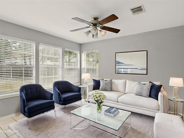 902 Valley Glen CV, Pflugerville TX 78660