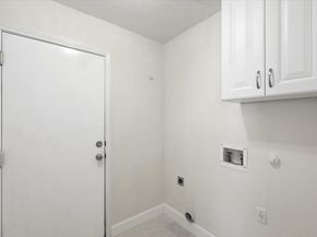 700 Hilltop DR, Leander TX 78641