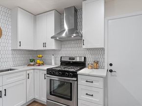1312 Hyman LN, Austin TX 78742