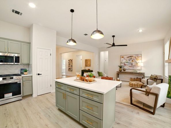 3000 Warwick WAY, Austin TX 78748