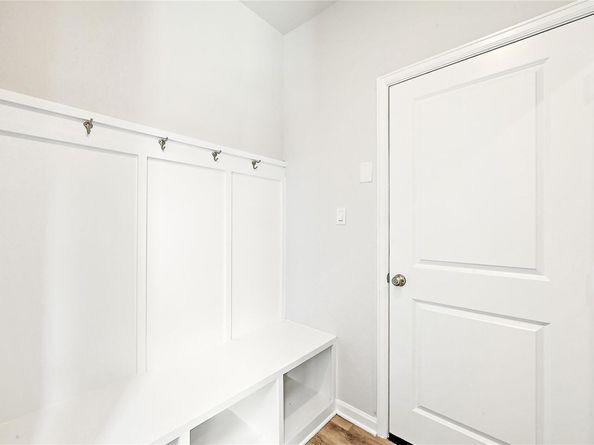 221 Banyon DR, Liberty Hill TX 78642