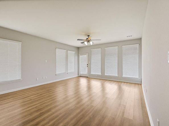 221 Banyon DR, Liberty Hill TX 78642