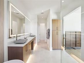 2010 Meadowridge DR, Austin TX 78704
